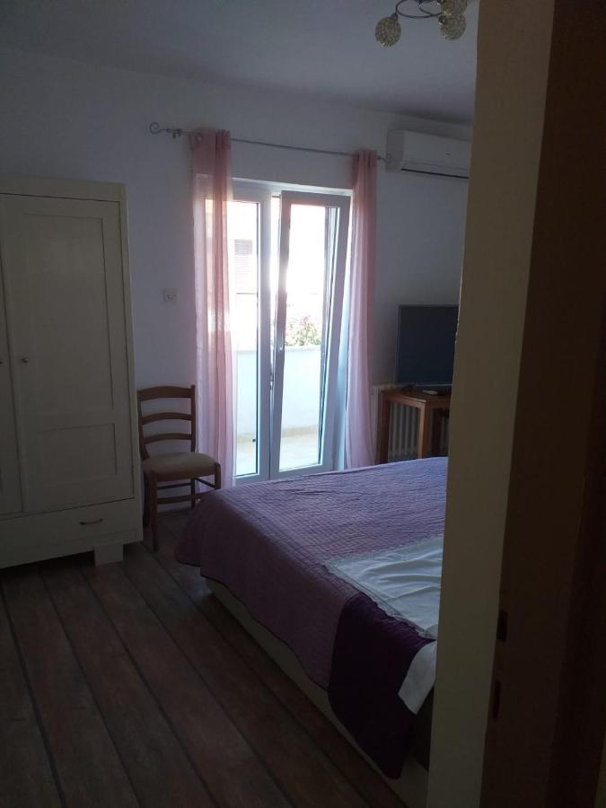 Apartmani Tina Jelsa  Eksteriør bilde