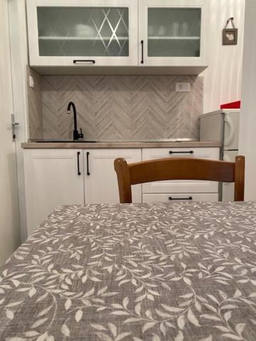 Apartmani Tina Jelsa  Eksteriør bilde